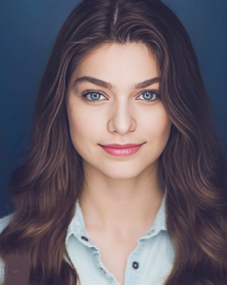 Catharine Daddario Age, Bio, Career, Net Worth, Relationship 2024